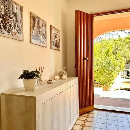 Sea Rocks House أولبيا