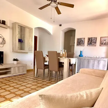 Sea Rocks House Holiday home Olbia