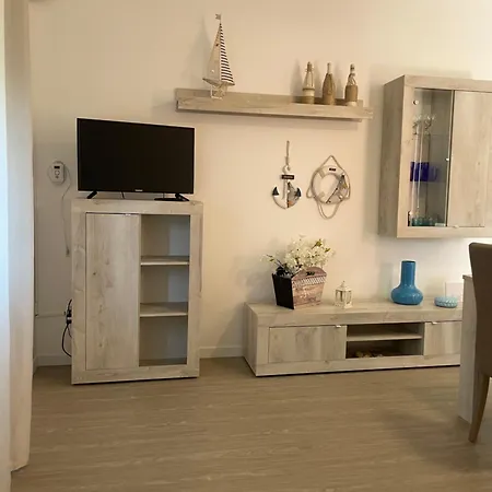 Sea Rocks House * 奧爾比亞